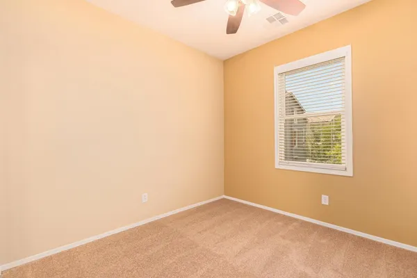 $1,900 | 5708 South 21st Terrace, Phoenix, AZ 85040