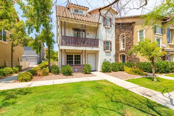 $1,900 | 5708 South 21st Terrace, Phoenix, AZ 85040