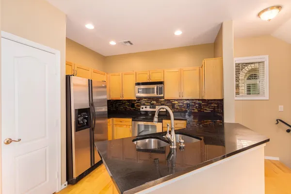 $1,900 | 5708 South 21st Terrace, Phoenix, AZ 85040