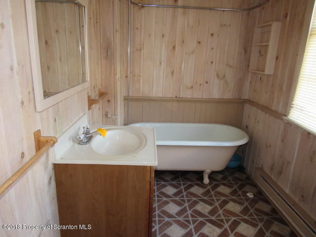 562 Tannery Road Lake Ariel, PA 18436 - Photo 12 of 19 Gallery Image 12