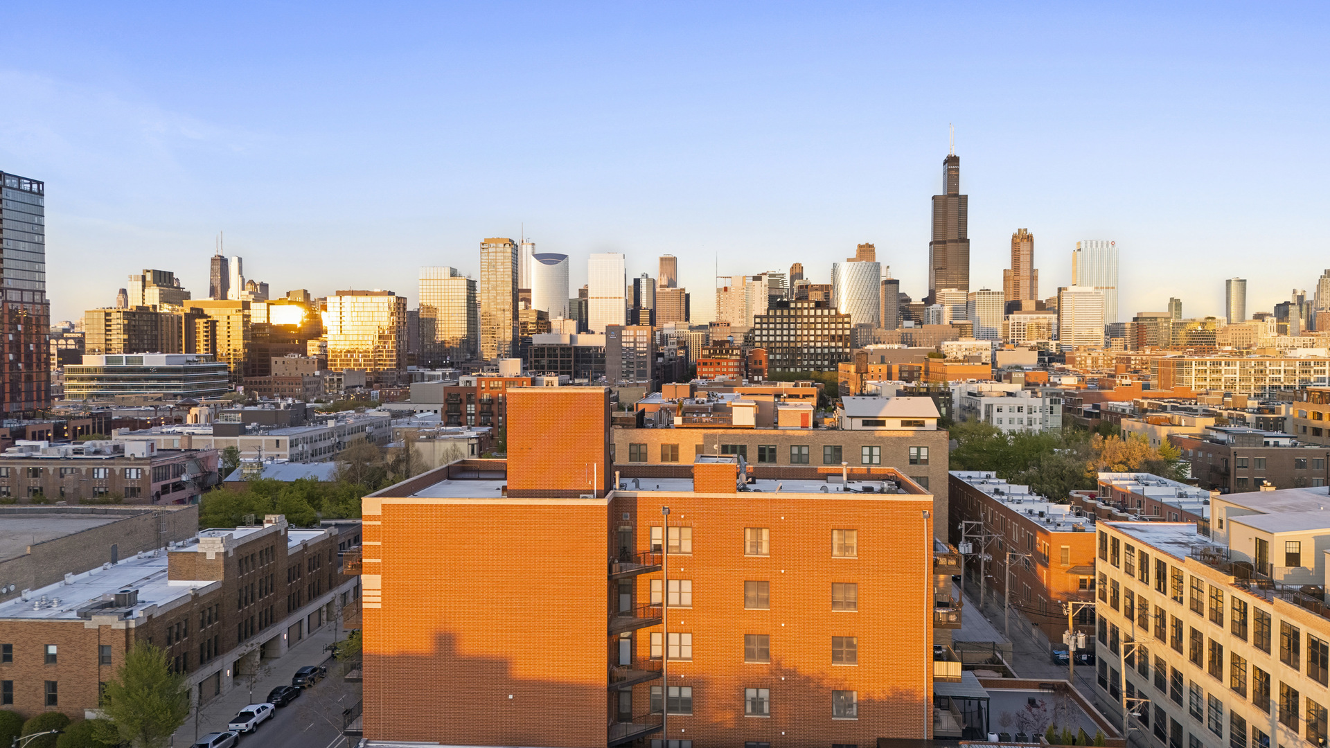 1355 West Washington Boulevard, Unit 4D Chicago, IL 60607 - Photo 37 of 46 a view of a city