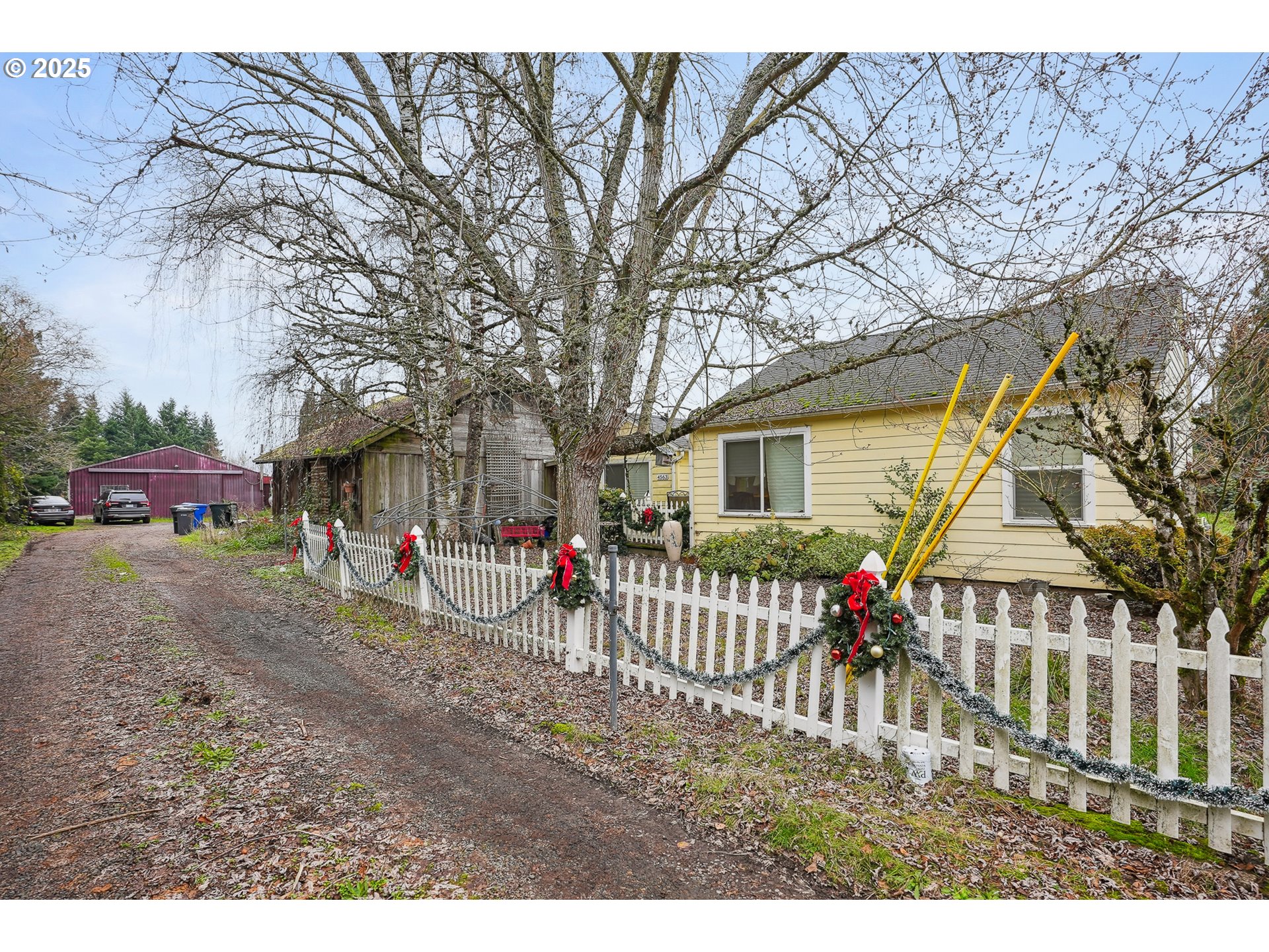 4563 Hazelgreen Road Northeast Salem, OR 97305 - Photo 3 of 20