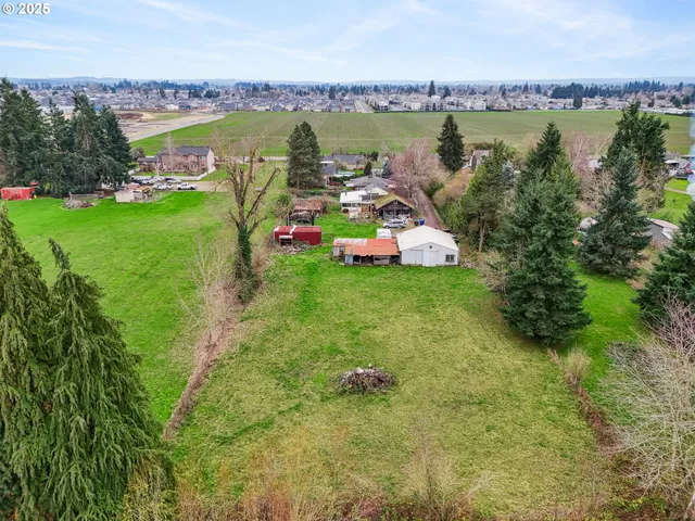 $300,000 | 4563 Hazelgreen Road Northeast, Salem, OR 97305