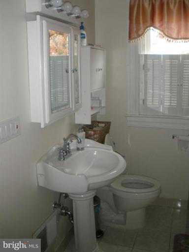 99 Kinship Road Dundalk, MD 21222 - Photo 14 of 21 Bath #1