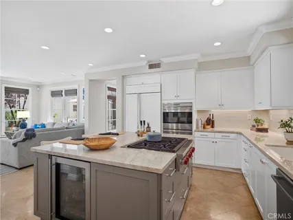 $4,095,000 | 61 Old Course Drive, Newport Beach, CA 92660