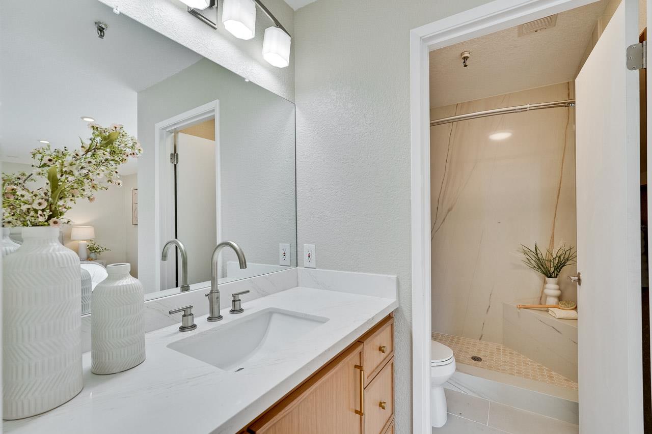 363 North Rengstorff Avenue, Unit 4 Mountain View, CA 94043 - Photo 35 of 54