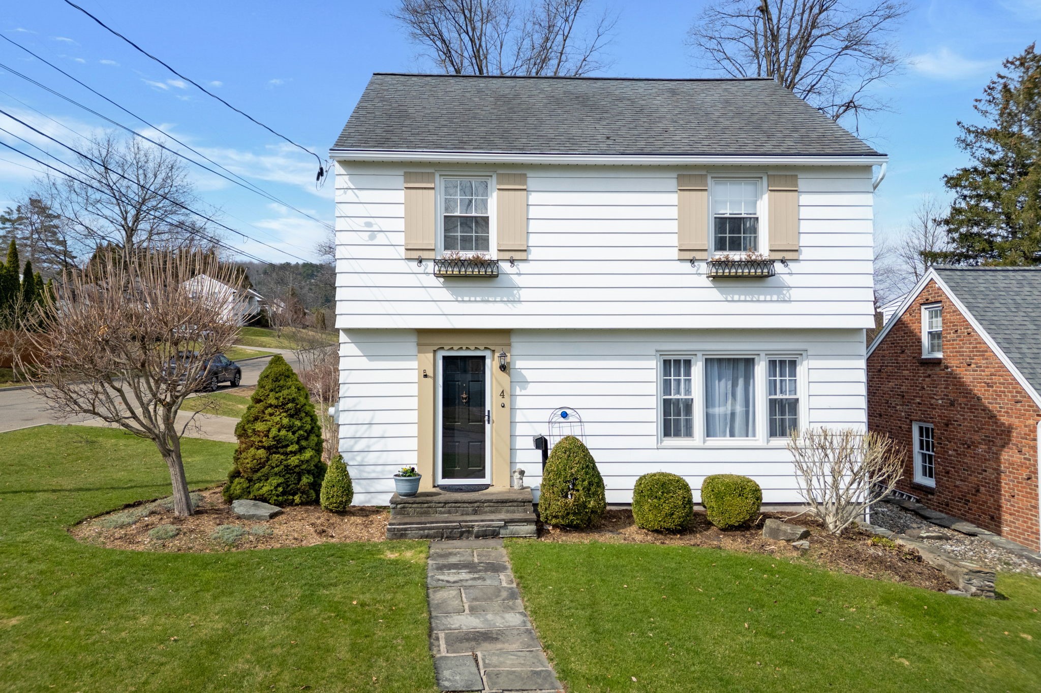 4 Denton Road Binghamton, NY 13903 - Photo 2 of 29