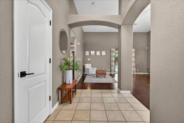 $469,900 | 2873 East El Paso Avenue, Fresno, CA 93720