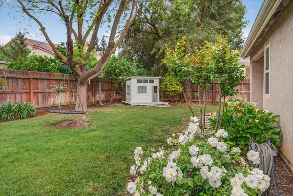 $469,900 | 2873 East El Paso Avenue, Fresno, CA 93720