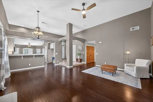 $469,900 | 2873 East El Paso Avenue, Fresno, CA 93720