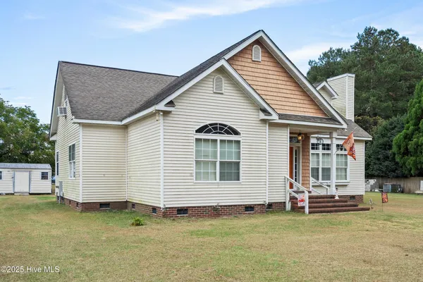 $239,900 | 105 Myrtle Road, La Grange, NC 28551