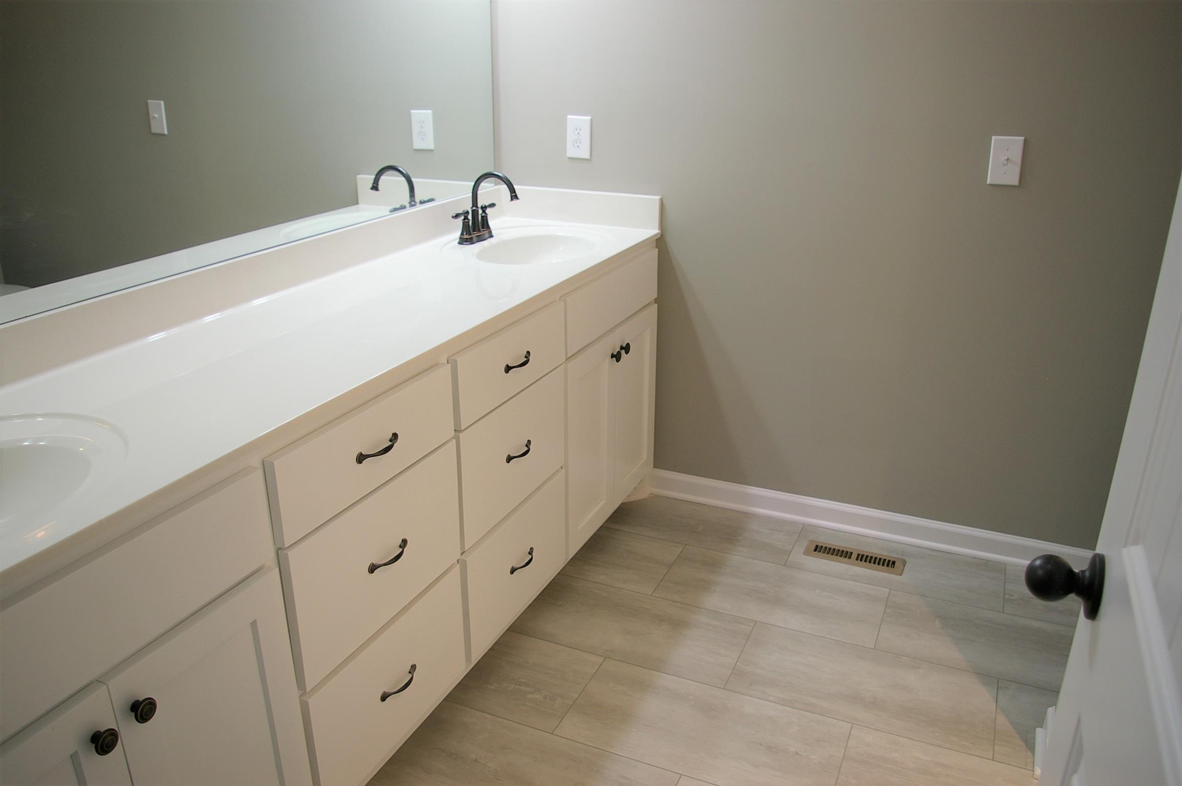 1028 Old Seminary Road Manchester, TN 37355 - Photo 10 of 14 Master Bath with double Vanity