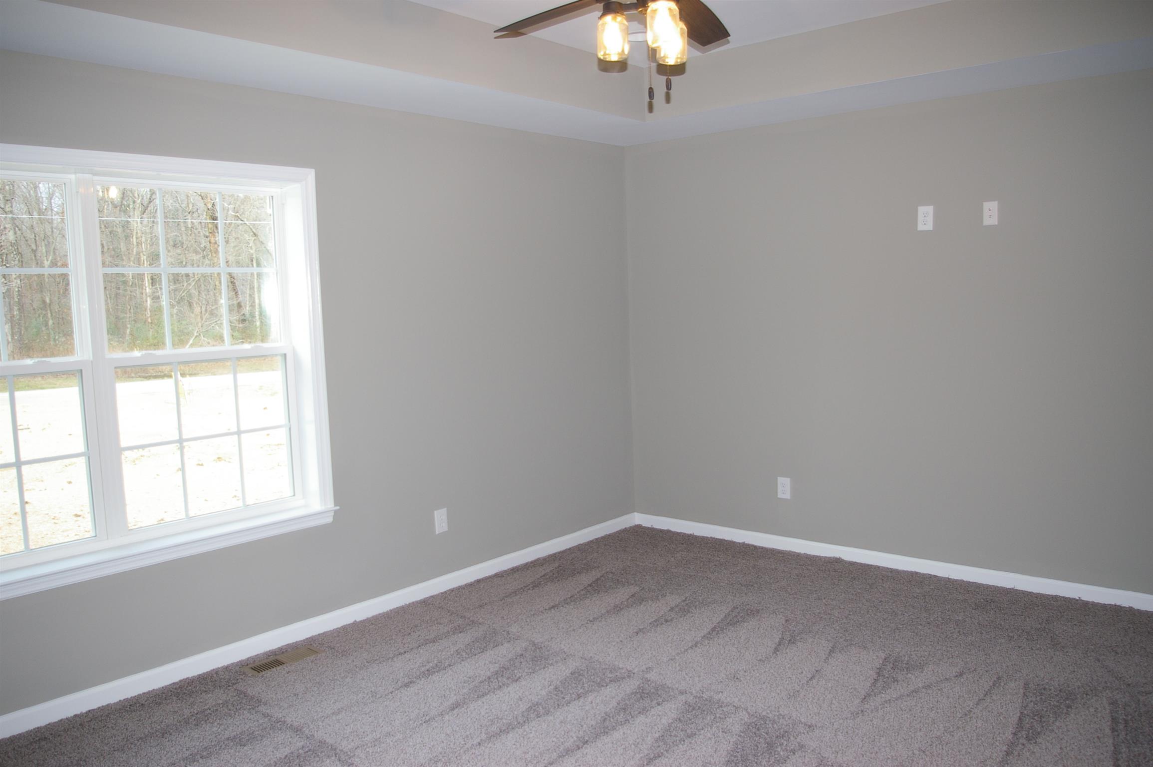 1028 Old Seminary Road Manchester, TN 37355 - Photo 9 of 14 Msster Bedroom has trey ceiling