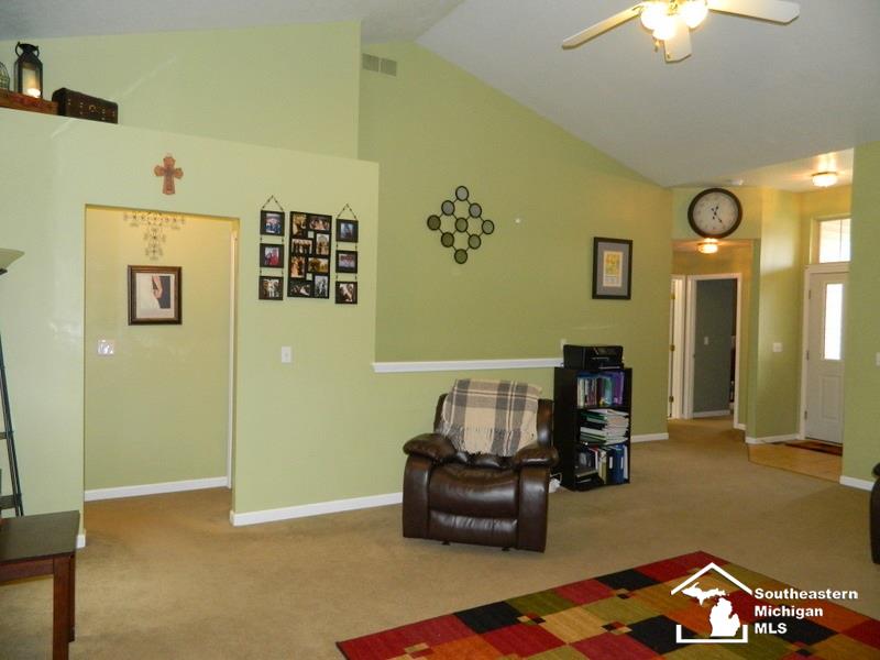 16603 Carter Road Woodhaven, MI 48183 - Photo 11 of 31