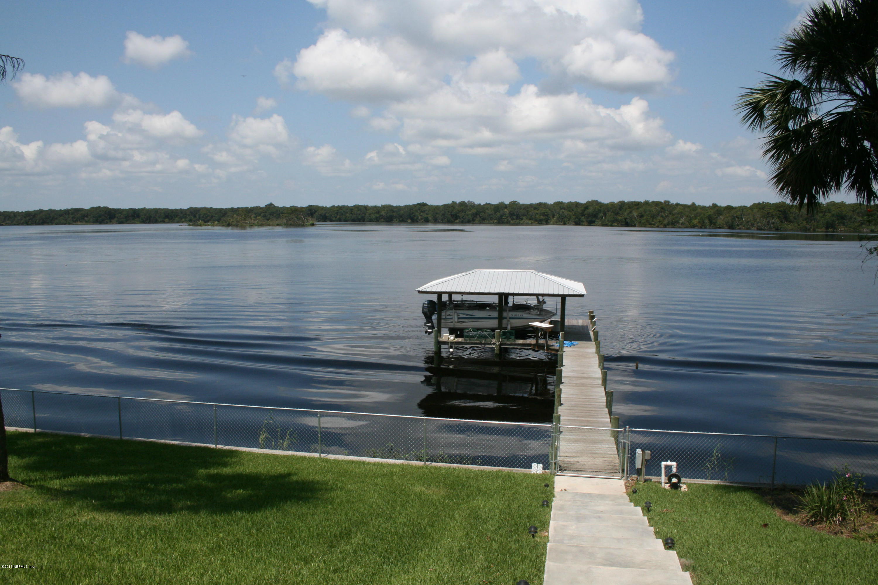 105 Riverside Way San Mateo, FL 32187 - Photo 4 of 22 View from Lanai Door