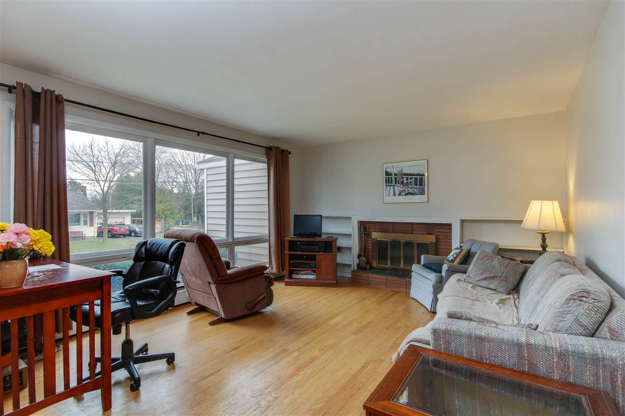 158 Dale Road Burlington, VT 05408 - Photo 4 of 39 Gallery Image 4