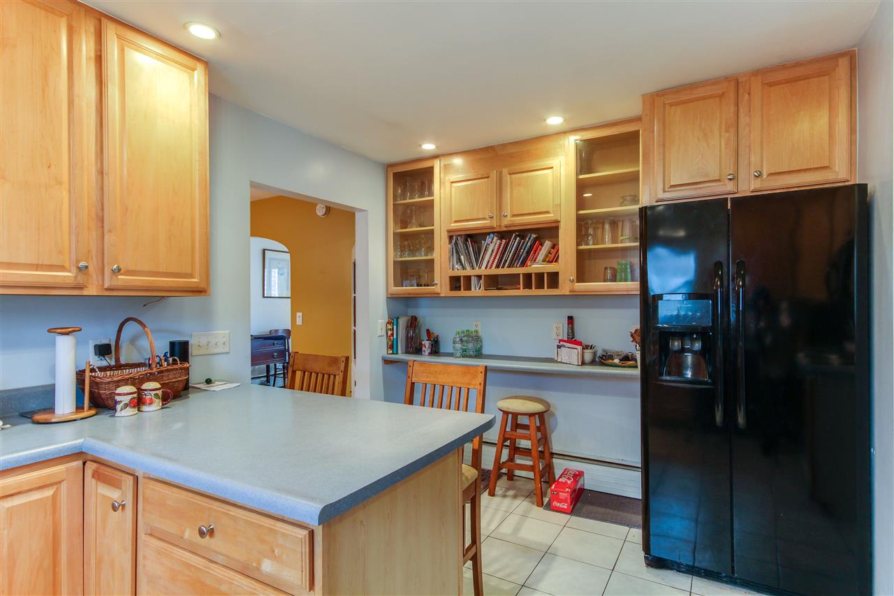 158 Dale Road Burlington, VT 05408 - Photo 8 of 39 Gallery Image 8