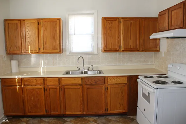 $149,900 | 201 East Franklin Street, Greencastle, IN 46135