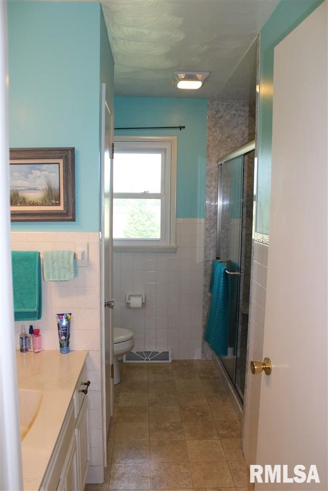 1620 Adams Road Eureka, IL 61530 - Photo 15 of 24 Gallery Image 15