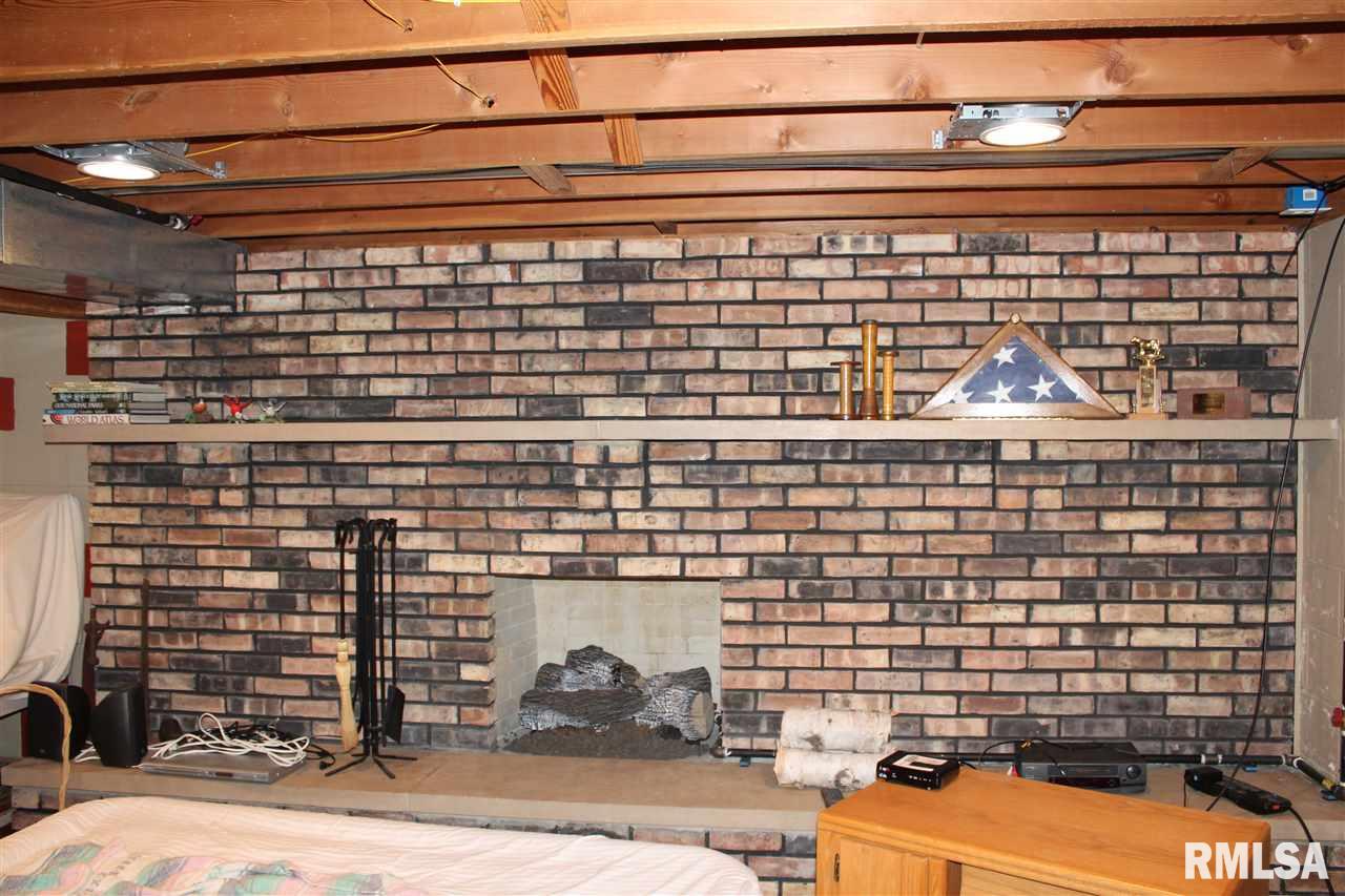 1620 Adams Road Eureka, IL 61530 - Photo 18 of 24 Gallery Image 18