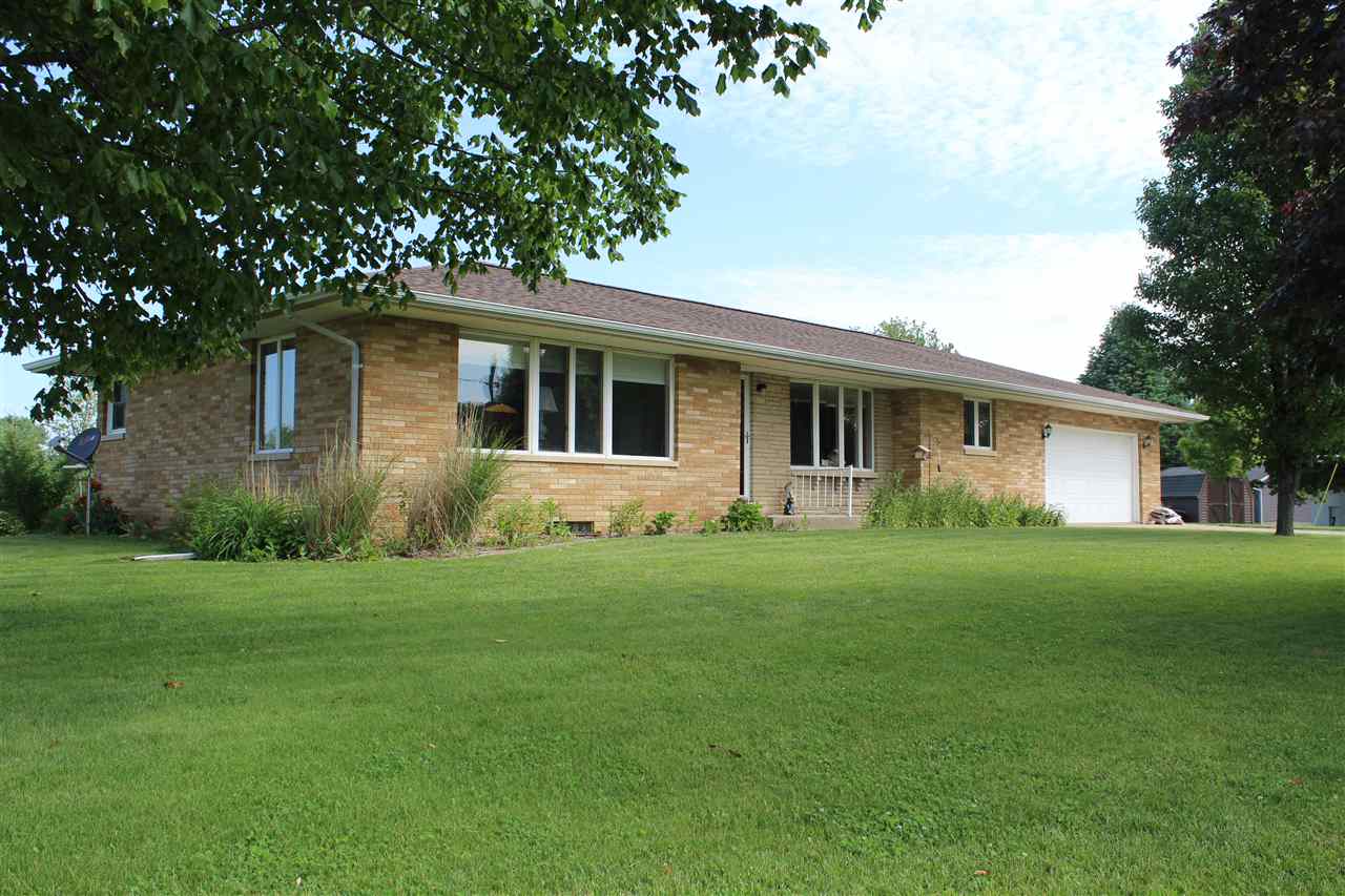 1620 Adams Road Eureka, IL 61530 - Photo 3 of 24 Gallery Image 3