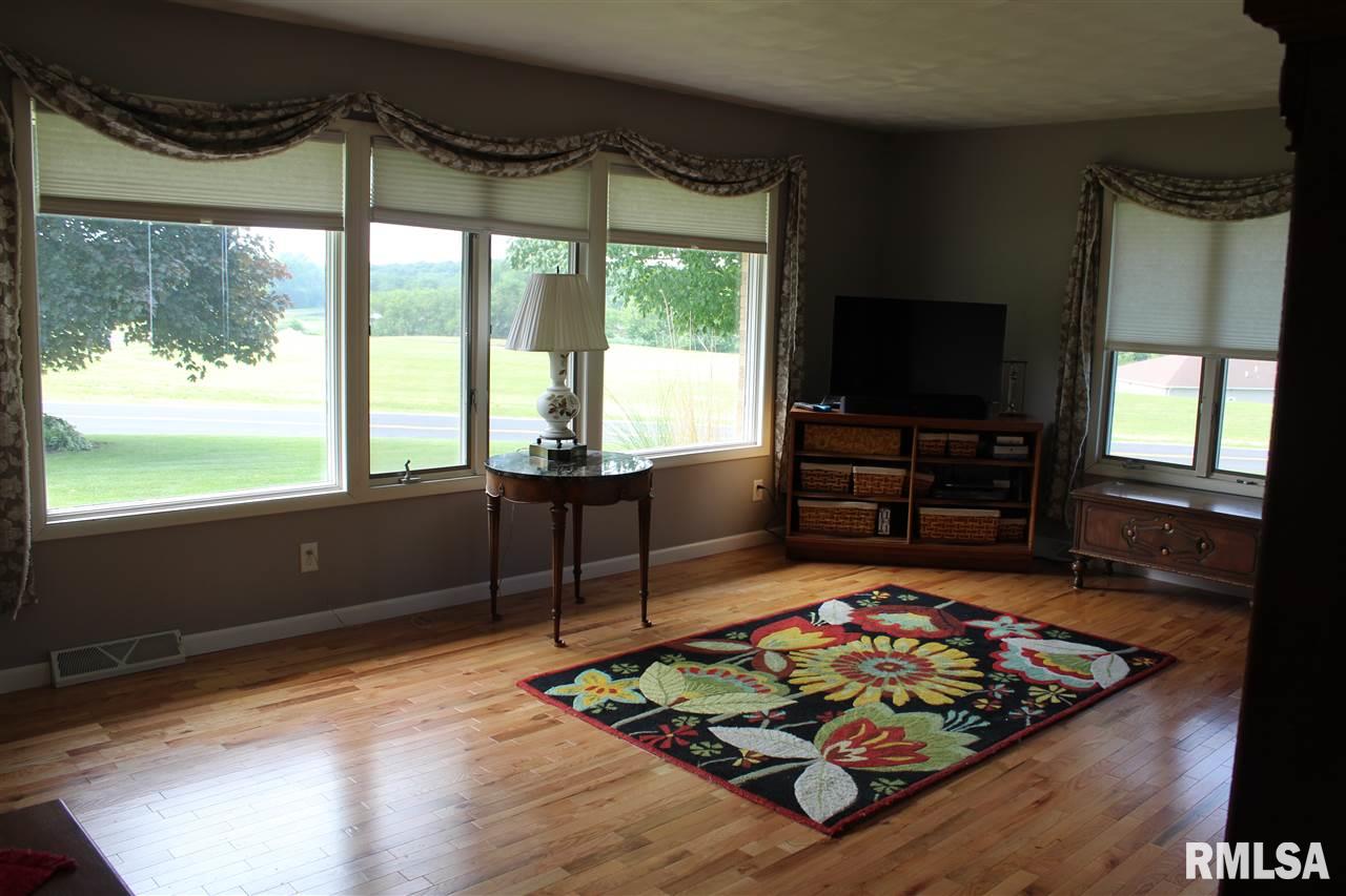 1620 Adams Road Eureka, IL 61530 - Photo 9 of 24 Gallery Image 9