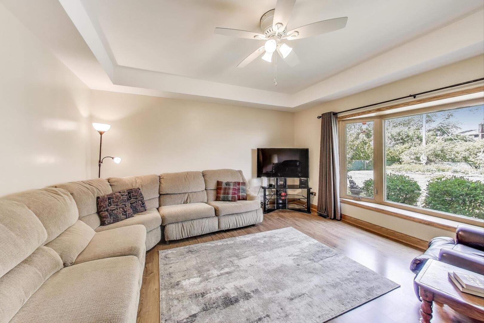 206 West Hintz Road Arlington Heights, IL 60004 - Photo 12 of 42