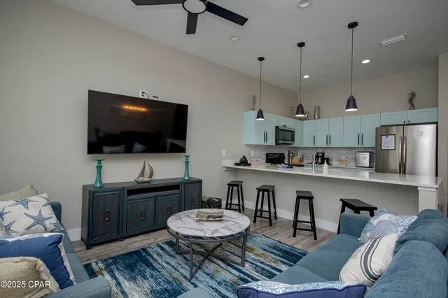 $1,150,000 | 112 Riviera Drive, Panama City Beach, FL 32413