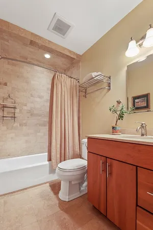 $4,000 | 99-105 Broad Street, Unit 7B, Boston, MA 02110