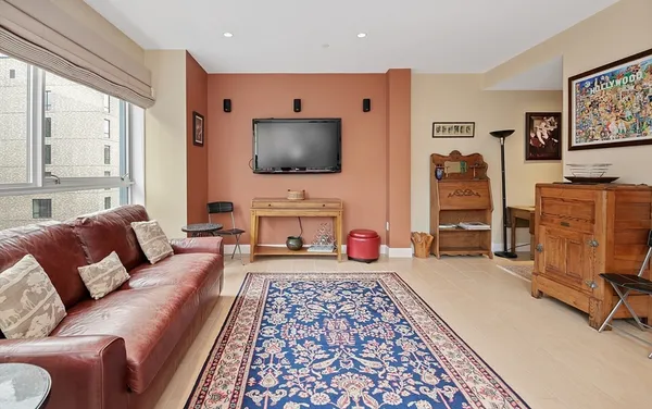 $4,000 | 99-105 Broad Street, Unit 7B, Boston, MA 02110