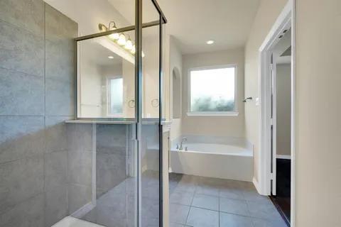 $400,000 | 9305 Water Oak Court, Arlington, TX 76002