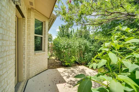 $400,000 | 9305 Water Oak Court, Arlington, TX 76002