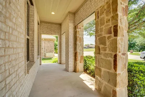 $400,000 | 9305 Water Oak Court, Arlington, TX 76002
