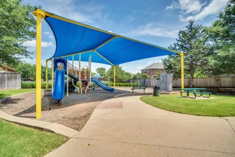 $400,000 | 9305 Water Oak Court, Arlington, TX 76002