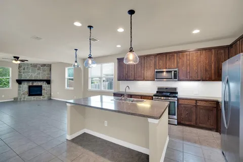 $400,000 | 9305 Water Oak Court, Arlington, TX 76002
