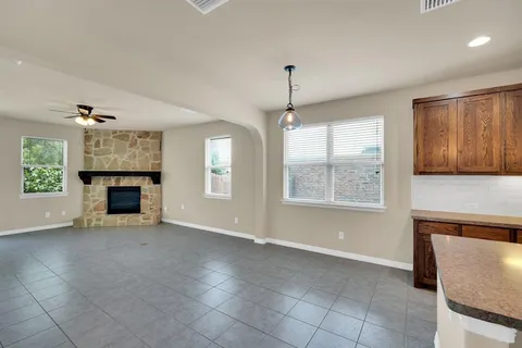 $400,000 | 9305 Water Oak Court, Arlington, TX 76002