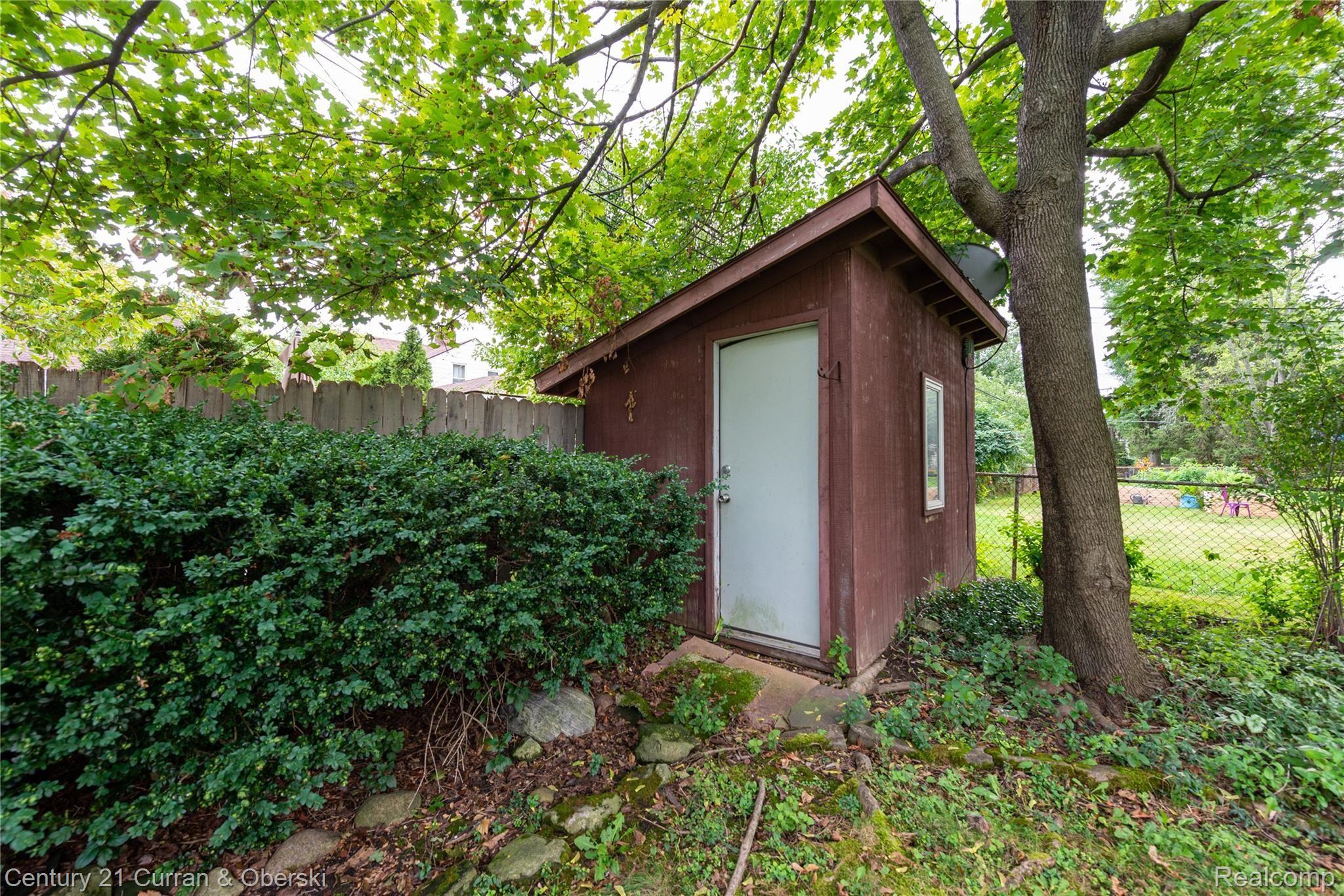 3011 Bamlet Road Royal Oak, MI 48073 - Photo 54 of 59 Shed