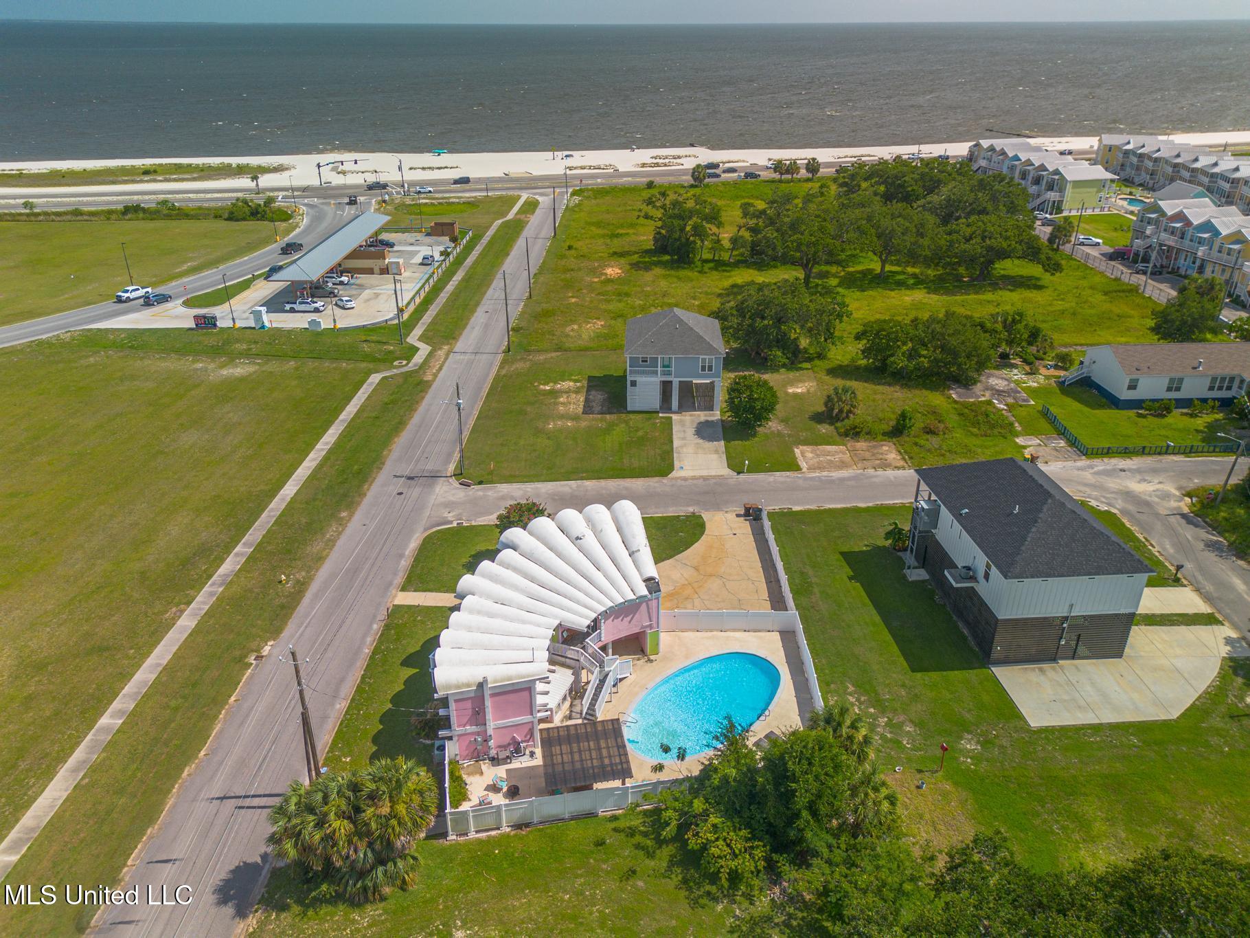 101 Hayden Avenue Pass Christian, MS 39571 - Photo 41 of 42 101-7