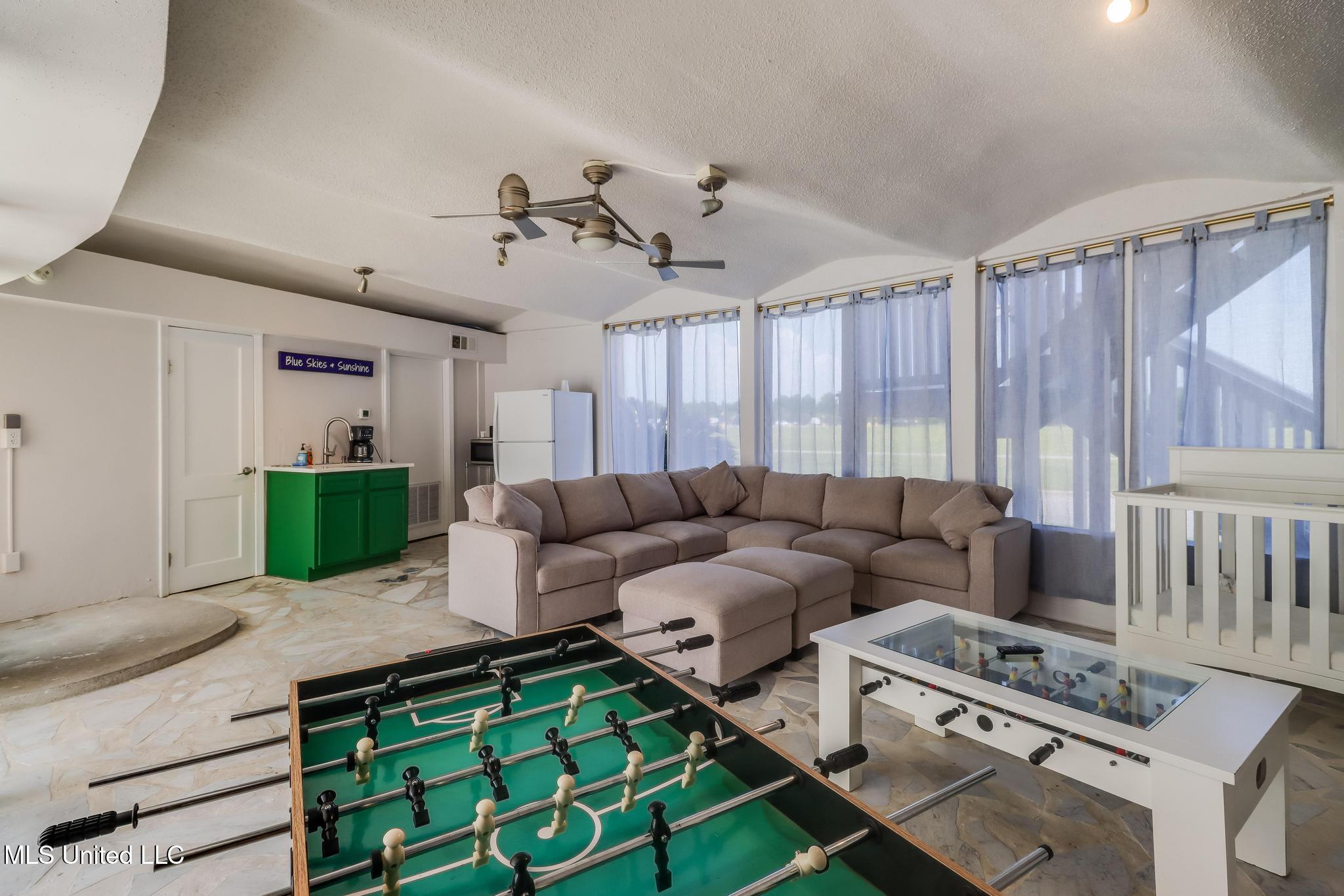 101 Hayden Avenue Pass Christian, MS 39571 - Photo 5 of 42 IMG_2116-Edit