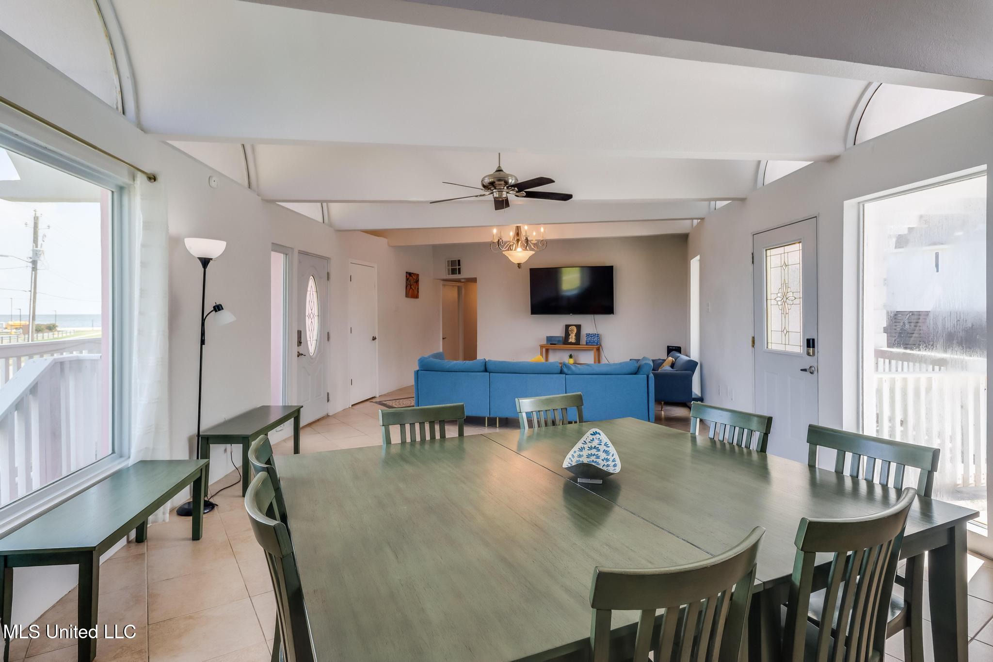 101 Hayden Avenue Pass Christian, MS 39571 - Photo 8 of 42 IMG_2137-Edit