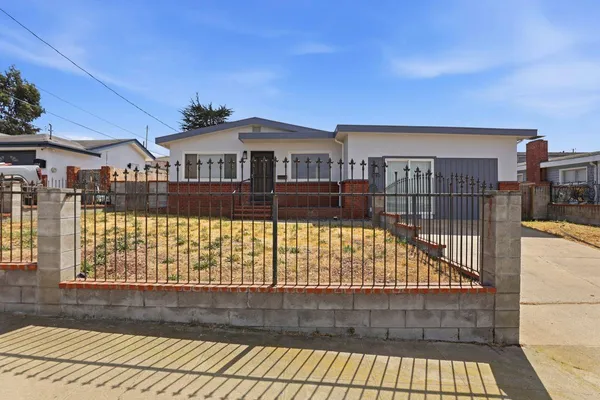 $799,000 | 1140 Palm Avenue, Seaside, CA 93955