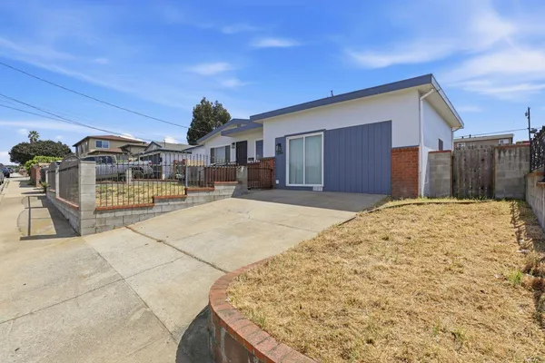 $799,000 | 1140 Palm Avenue, Seaside, CA 93955