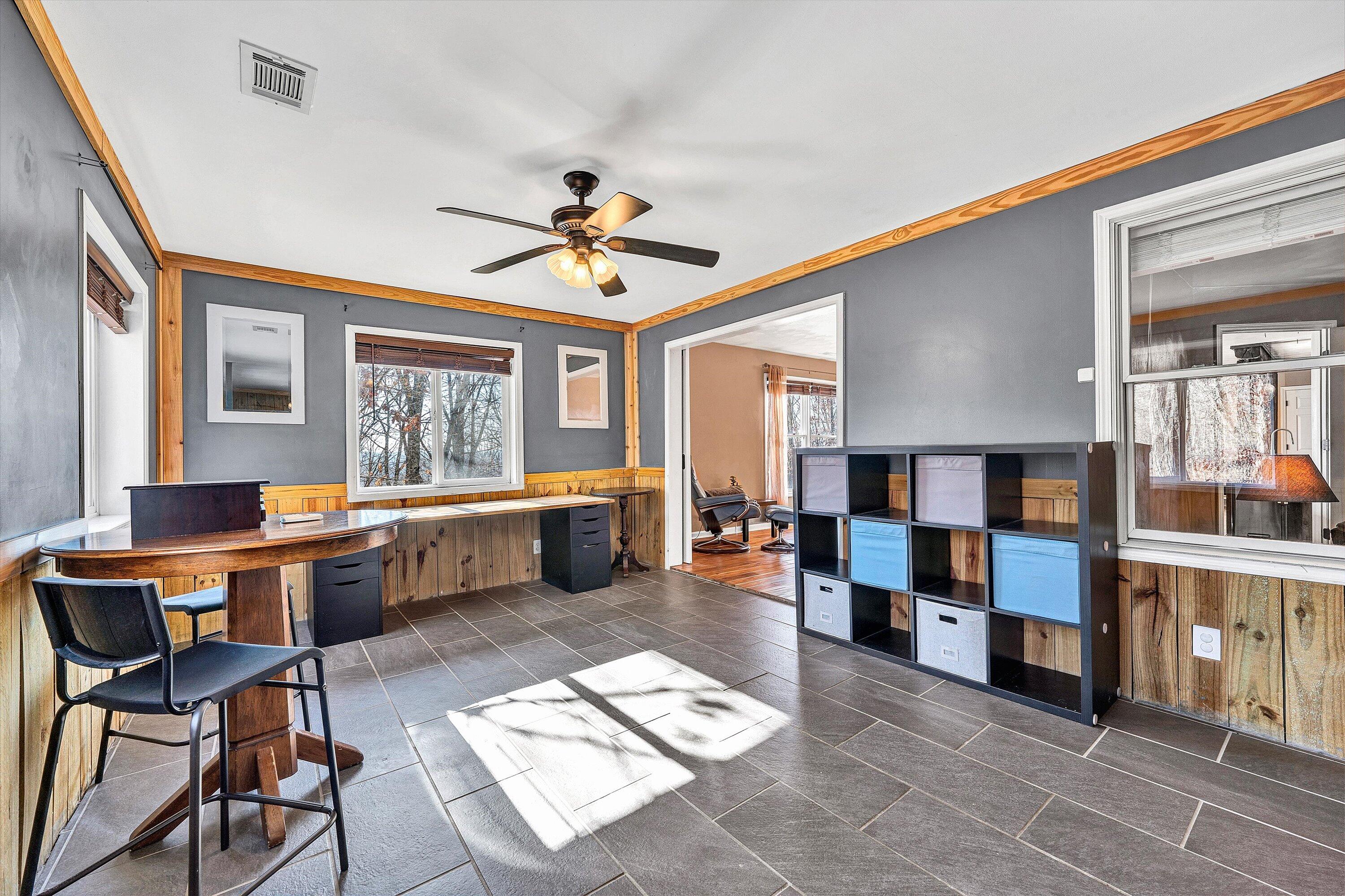 1311 Walnut Shell Drive Vinton, VA 24179 - Photo 14 of 61 Family Room