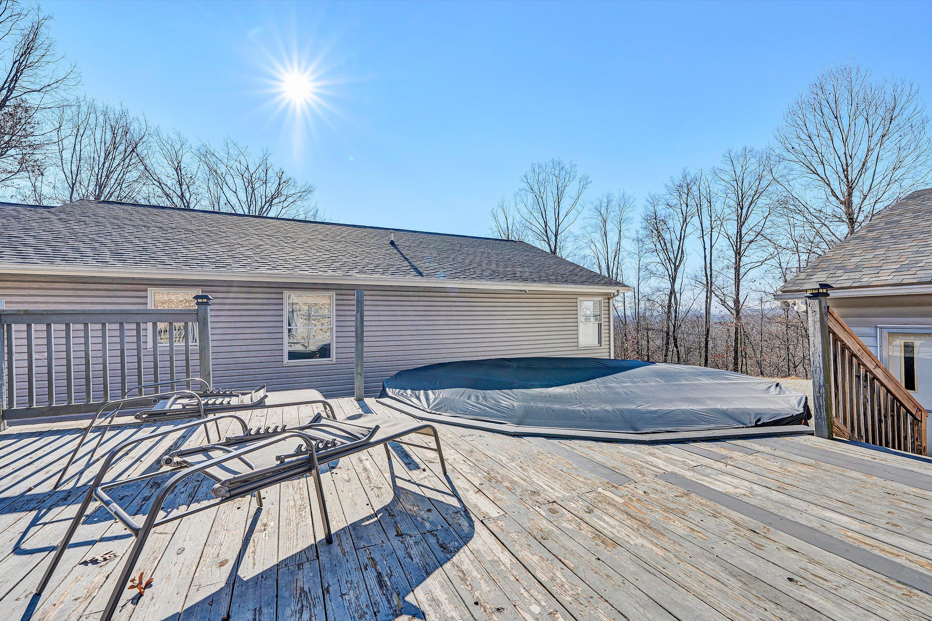 1311 Walnut Shell Drive Vinton, VA 24179 - Photo 39 of 61 Deck