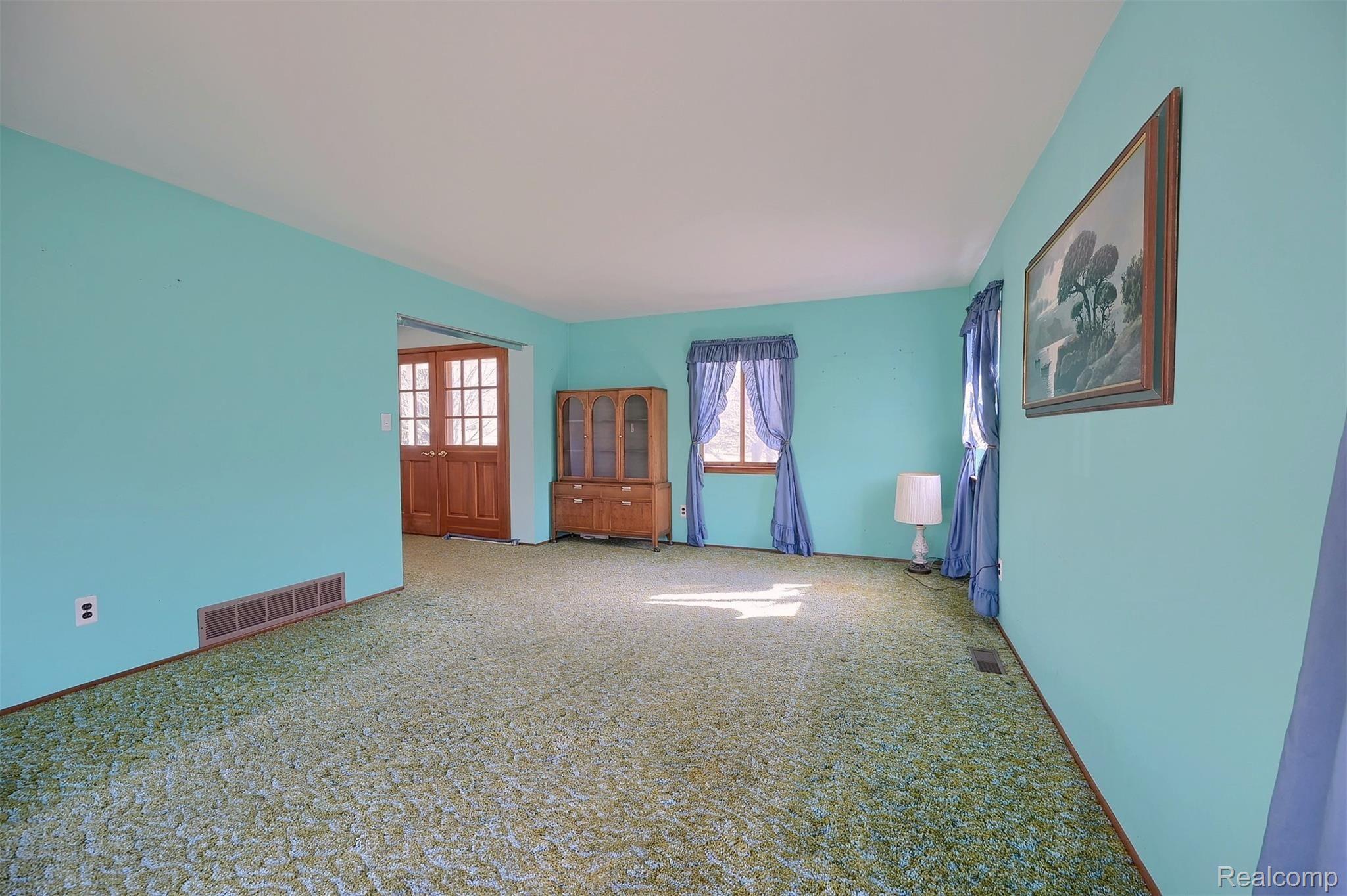 54400 9 Mile Road South Lyon, MI 48178 - Photo 6 of 37 6-Living-Room-2nd-View.jpg
