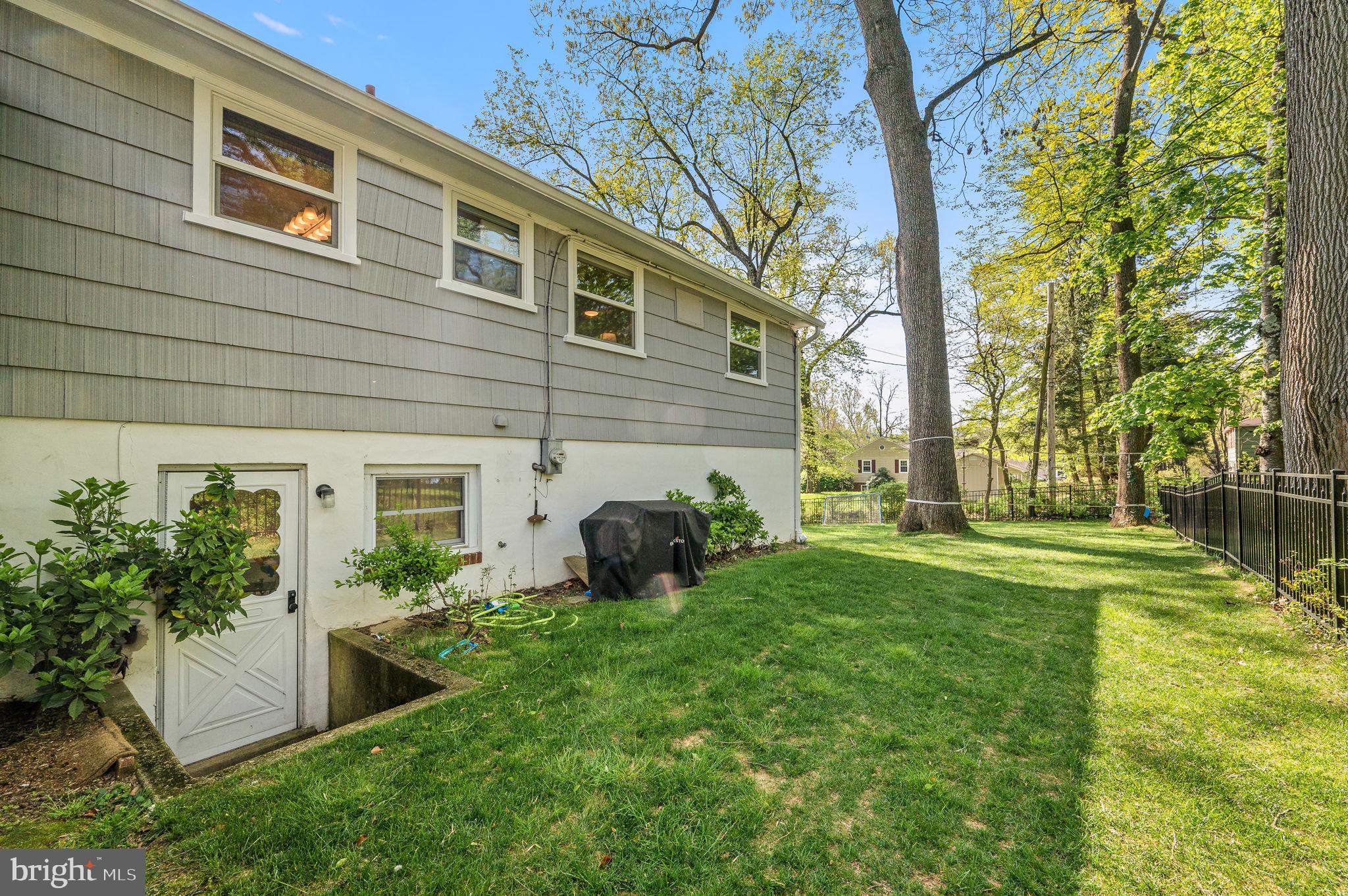 274 Vincent Road Paoli, PA 19301 - Photo 33 of 41 Backyard