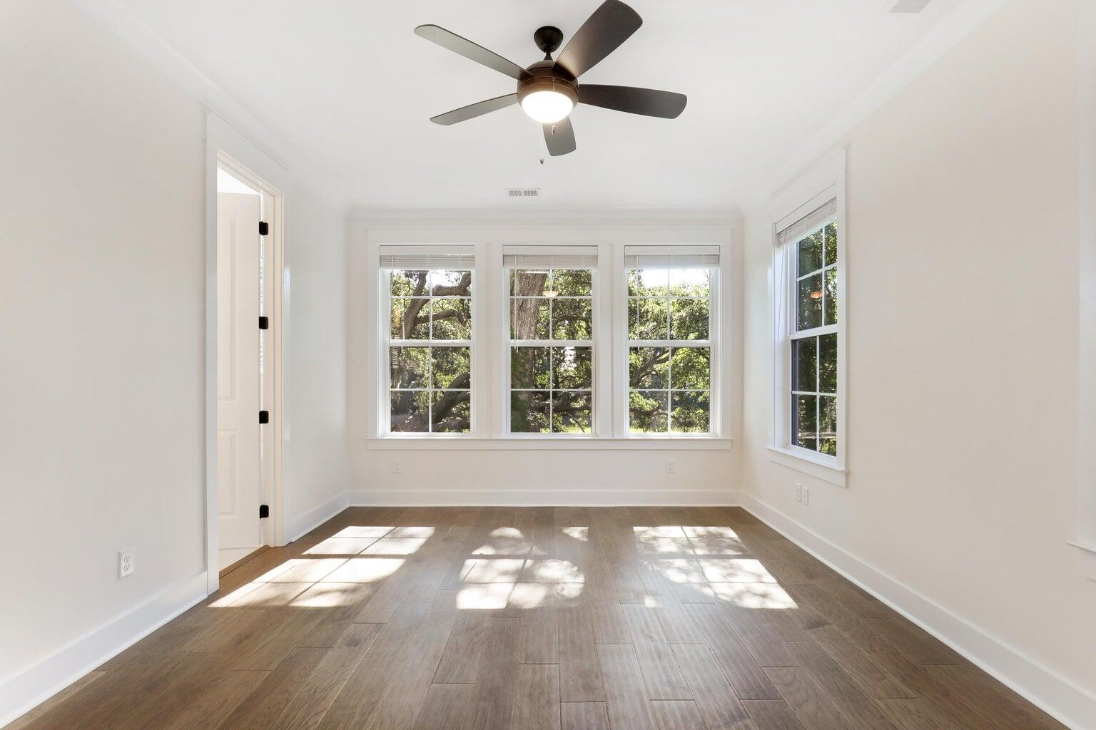 1014 Capersview Court Awendaw, SC 29429 - Photo 11 of 40 20230823175515987043000000-o