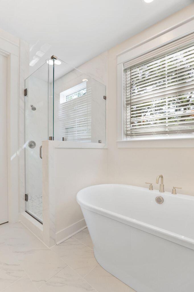 1014 Capersview Court Awendaw, SC 29429 - Photo 14 of 40 20230823175549185113000000-o