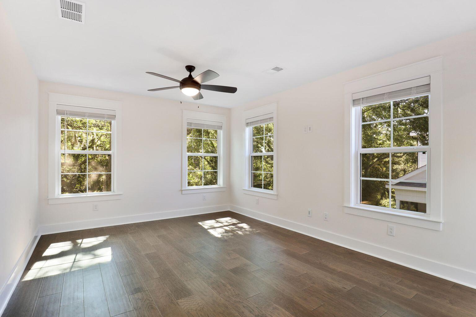 1014 Capersview Court Awendaw, SC 29429 - Photo 18 of 40 20230823175627667679000000-o