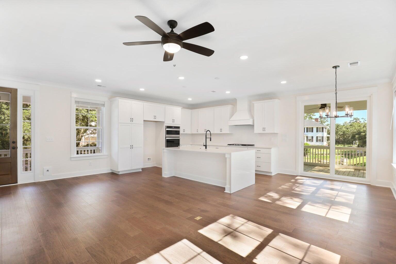 1014 Capersview Court Awendaw, SC 29429 - Photo 3 of 40 20230823175402205468000000-o